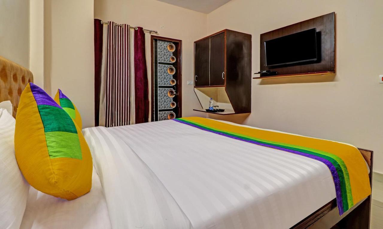 Itsy By Treebo - Divine Inn Chandigarh Exterior photo